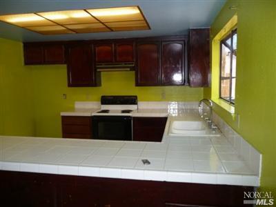 115 Limestone Dr, Vallejo, CA 94589 photo 2