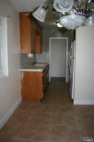 112 Markham Ave, Vacaville, CA 95688 photo 5