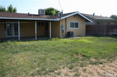 112 Markham Ave, Vacaville, CA 95688 photo 3