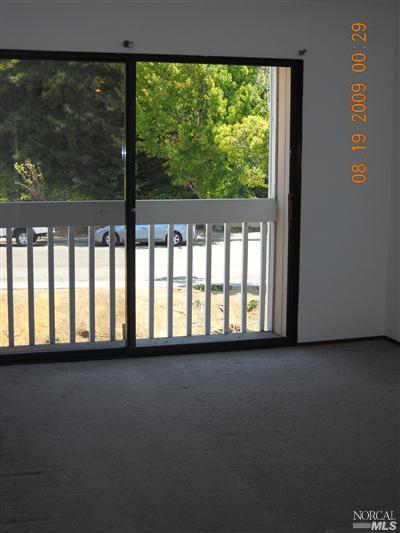 165 Oddstad Dr #46, Vallejo, CA 94589 photo 2