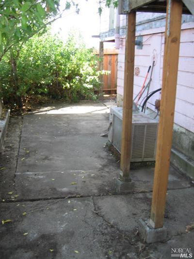 640 5th St, Vallejo, CA 94590 photo 2