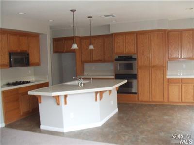 1551 Landmark Dr, Vallejo, CA 94591 photo 2