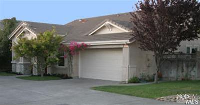 282 Windsor Dr, Petaluma, CA 94952 photo 1
