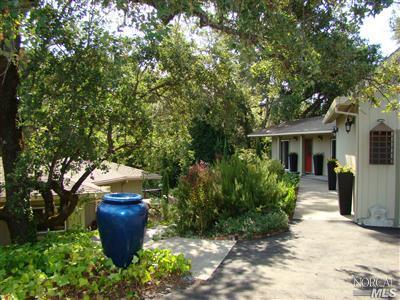 23240 Vineyard Rd, Geyserville, CA 95441 photo 1