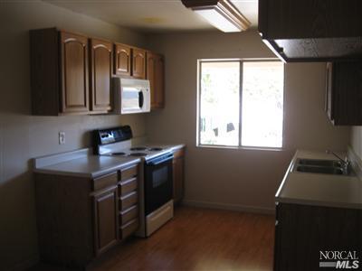1129 5th St, Vallejo, CA 94590 photo 2