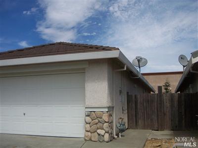 945 Bounds Dr, Dixon, CA 95620 photo 2