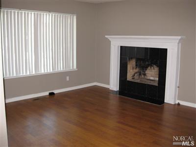885 Coventry Ln, Fairfield, CA 94533 photo 2