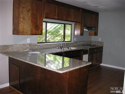 885 Coventry Ln, Fairfield, CA 94533 photo 3