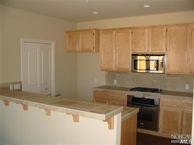 196 Johnson St, Windsor, CA 95492 photo 3