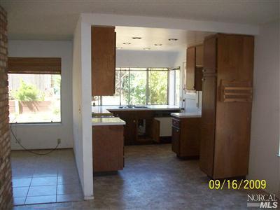 460 Crofters Ct, Fairfield, CA 94533 photo 3