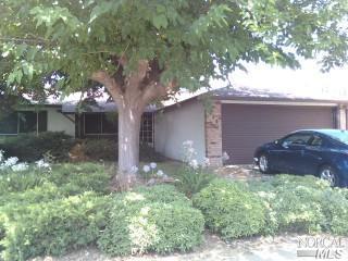 355 Chelan Dr, Vacaville, CA 95687 photo 1