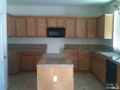 5117 Rowe Dr, Fairfield, CA 94533 photo 2