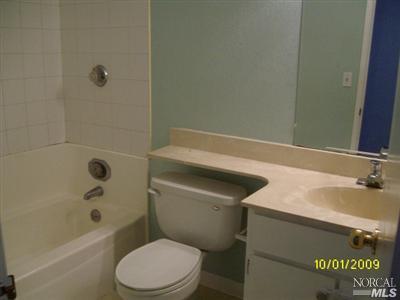348 Amber Ave, Vallejo, CA 94589 photo 8