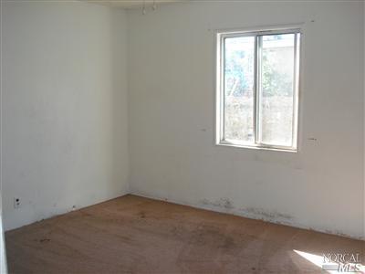 1203 Locust St, Willits, CA 95490 photo 4