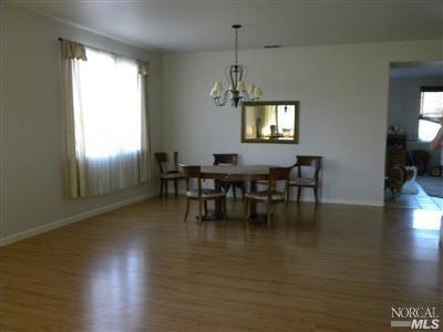 937 Dunerose Ct, Vacaville, CA 95687 photo 2