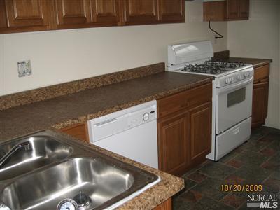 1081 Western Ave, Vallejo, CA 94591 photo 3