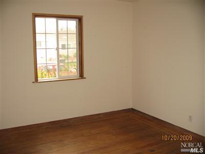 1081 Western Ave, Vallejo, CA 94591 photo 2