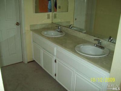 724 N Regatta Dr, Vallejo, CA 94591 photo 3