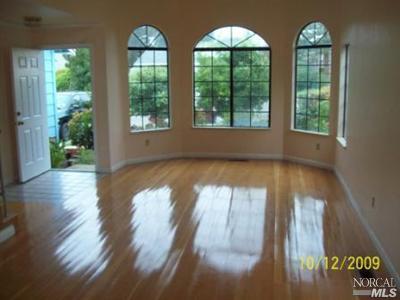 724 N Regatta Dr, Vallejo, CA 94591 photo 2