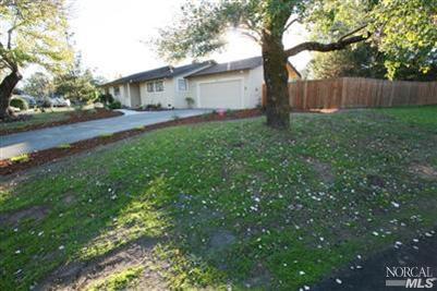 215 W Cotati Oaks Ct, Cotati, CA 94931 photo 1