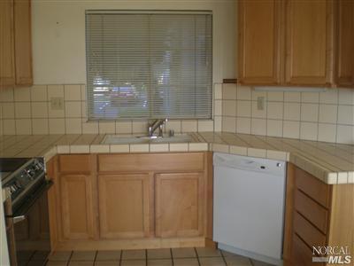 311 Stinson St #4, Vallejo, CA 94591 photo 4