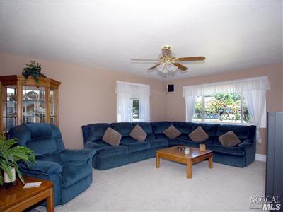 260 S 7th St, Dixon, CA 95620 photo 2