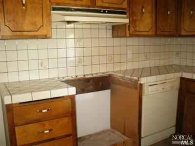 2746 Laurel Dr, Fairfield, CA 94533 photo 4
