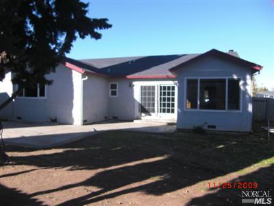 580 E Creekside Cir, Dixon, CA 95620 photo 12