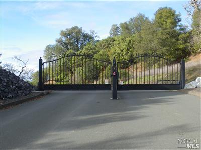 551 Rubicon Ct, Ukiah, CA 95482 photo 1