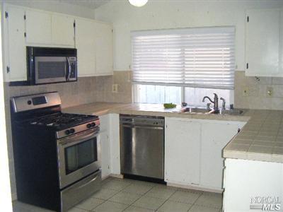 380 Foresthill Dr, Vallejo, CA 94589 photo 4