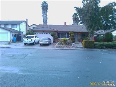 375 Regents Park Dr, Vallejo, CA 94591 photo 3