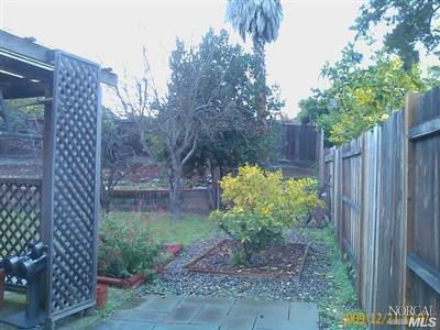 375 Regents Park Dr, Vallejo, CA 94591 photo 4