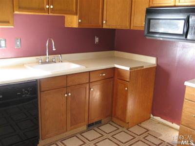 123 Alameda St, Vallejo, CA 94590 photo 2