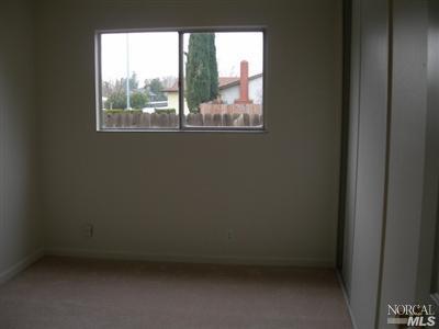 1304 Simms Ct, Fairfield, CA 94533 photo 12