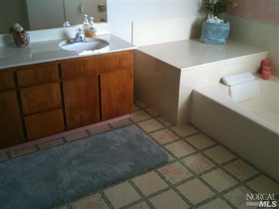129 Olympic Dr, Vallejo, CA 94589 photo 5