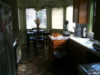 129 Olympic Dr, Vallejo, CA 94589 photo 2
