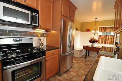 913 Edwards Cir, Vallejo, CA 94591 photo 3