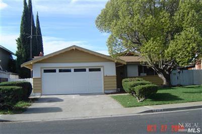 2074 Buckingham Dr, Fairfield, CA 94533 photo 1