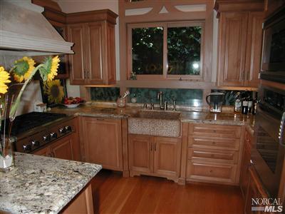 4 Spring Ln, Fairfax, CA 94930 photo 5