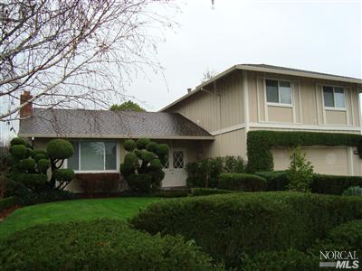 1725 Sarkesian Dr, Petaluma, CA 94954 photo 1
