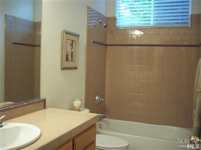 1143 Mitchell Ln, Windsor, CA 95492 photo 5