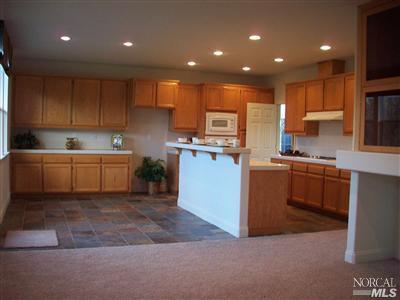 1143 Mitchell Ln, Windsor, CA 95492 photo 4