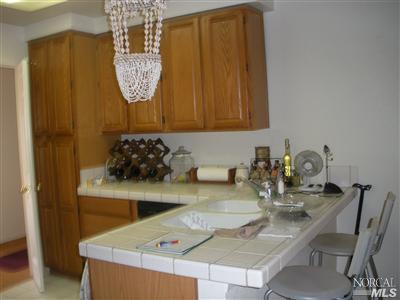 654 Britannia Dr, Vallejo, CA 94591 photo 4