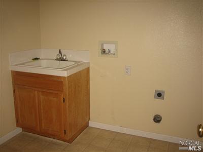 677 Ruby Dr, Vacaville, CA 95687 photo 13