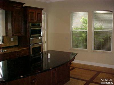 9280 Hallmark Pl, Vallejo, CA 94591 photo 3