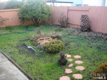 633 Auburn Dr, Vallejo, CA 94589 photo 13