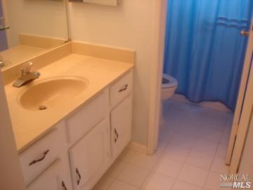 633 Auburn Dr, Vallejo, CA 94589 photo 9