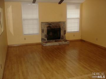 633 Auburn Dr, Vallejo, CA 94589 photo 5