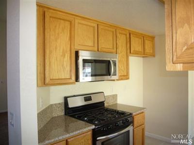 236 Sungate Ct, Vacaville, CA 95688 photo 3
