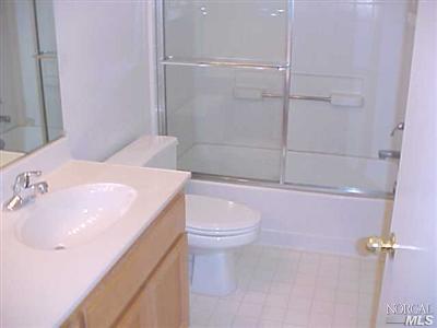 52 Marina Ridge Ct, Vallejo, CA 94591 photo 4